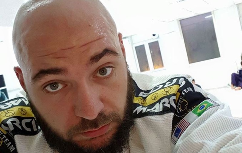 Ce se distrează Cristi Mitrea cu fiul său. Andreea Mantea ar trebui să radieze de fericire