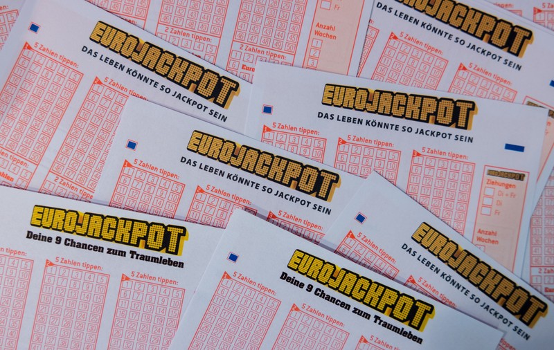 120 de milioane de euro așteaptă să fie ridicați. Câștigătorul Eurojackpot de la Berlin n-a dat niciun semn