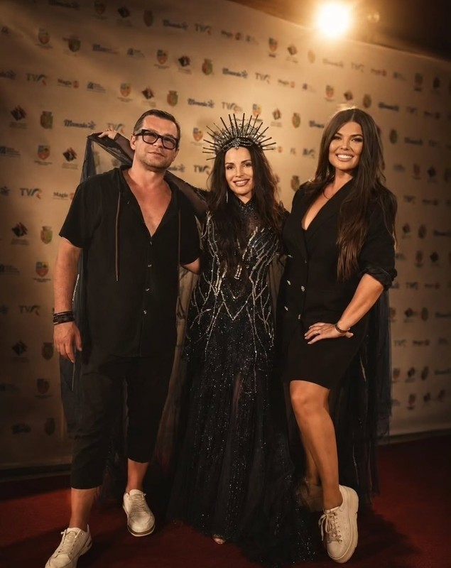 Cine este Olga Gorcinschi, marea câștigătoare a Festivalului Mamaia 2026. Povestea artistei din Republica Moldova care a cucerit juriul