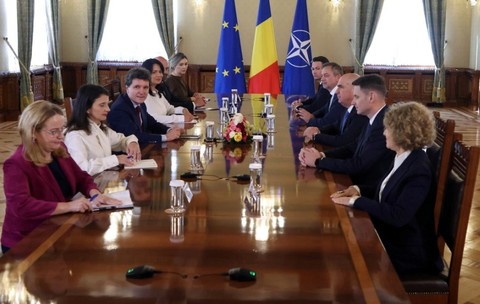 Consultări la Palatul Cotroceni pentru desemnarea noului premier. Foto: Inquam Photos / George Călin