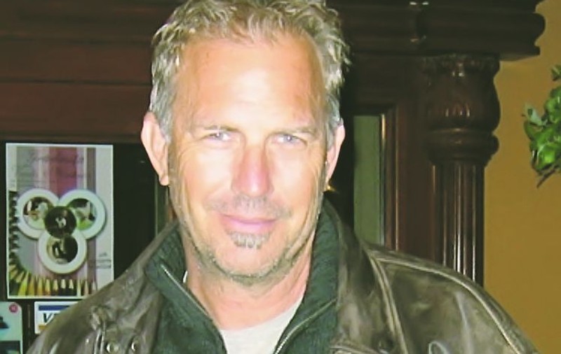 Kevin Costner, «ameţit» de vinurile româneşti