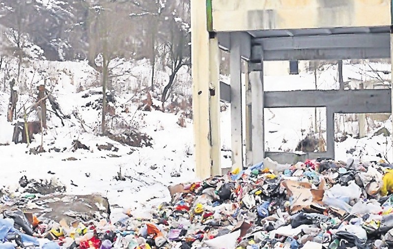 50 de tone de gunoi aruncat pe străzile Orşovei