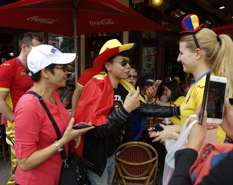 Euro 2016. România - Franța (vineri, ora 22.00). L-am găsit pe colegul de bancă al ”magicianului” Sânmărtean. ”Rossi” muncește în construcții: ”I-am pus pavaj în curte” / GALERIE FOTO