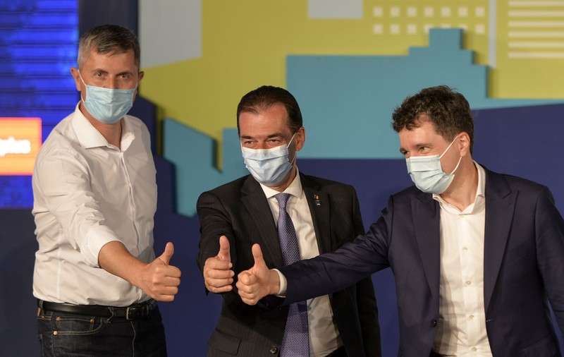 Reacțiile liderilor USR-PLUS la anunțul lui Nicușor Dan că va vota PNL la alegeri. „Opțiunile politice sunt problema lui”