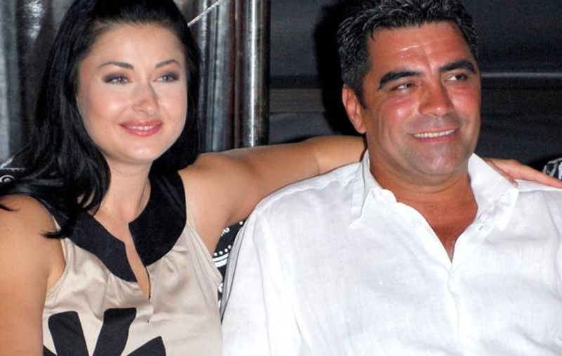 Gabriela Cristea şi Marcel Toader vor fi naşi. Află ce cântăreaţa vor cununa! 