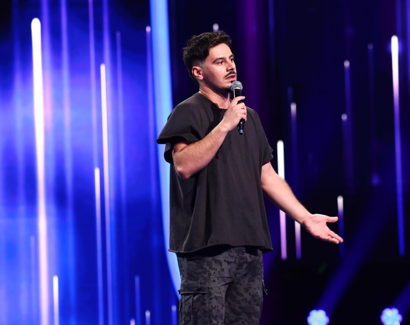De la polițist la comediant. Florentin Păune, câștigătorul iUmor: „De regulă, îți ia 5 ani să îți găsești vocea în comedie”