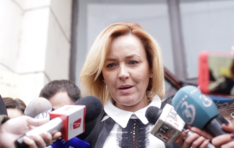 Reacția lui Carmen Dan, după criticile lui Klaus Iohannis în scandalul plăcuțelor: "Atât poate, atât face"