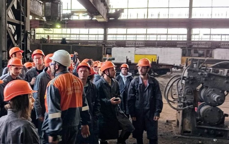 Ofertă de salvare a ArcelorMittal Hunedoara, de la investitori turci, după anunţul de închidere. Combinatul din România nu i-a primit, reclamă autorităţile