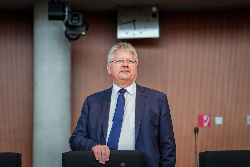 04 July 2024, Berlin: Bruno Kahl, President of the Federal Intelligence Service, comes as a witness to the public hearing of the 1st Committee of Inquiry "Afghanistan" of the Bundestag. Photo: Kay Nietfeld/dpa