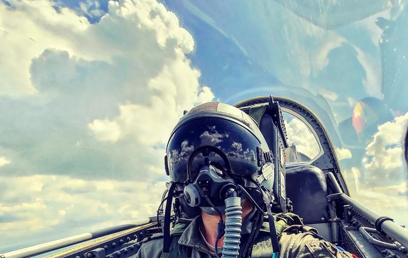 Ce înseamnă să fii pilot în Armata Română. „Punct ochit, punct lovit și secunde numărate”