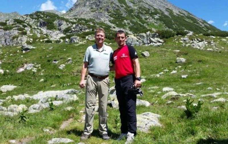 Klaus Iohannis, în excursie în Munții Retezat. Președintele și soția sa au admirat frumusețea Lacului Bucura