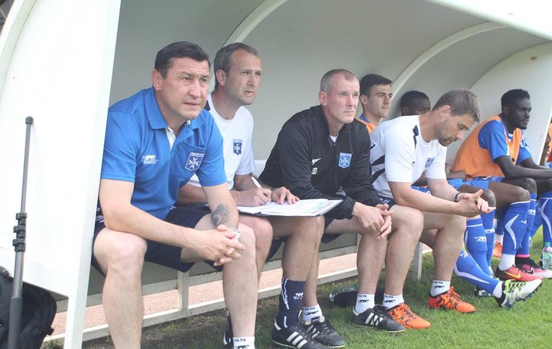 Viorel Moldovan, Cosmin Contra și Răzvan Lucescu, la pământ. Echipele lor au pierdut