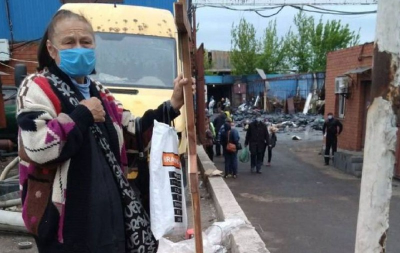 Aproximativ 200 de cadavre, găsite printre ruinele unei clădiri din Mariupol. „Orașul este un cimitir”