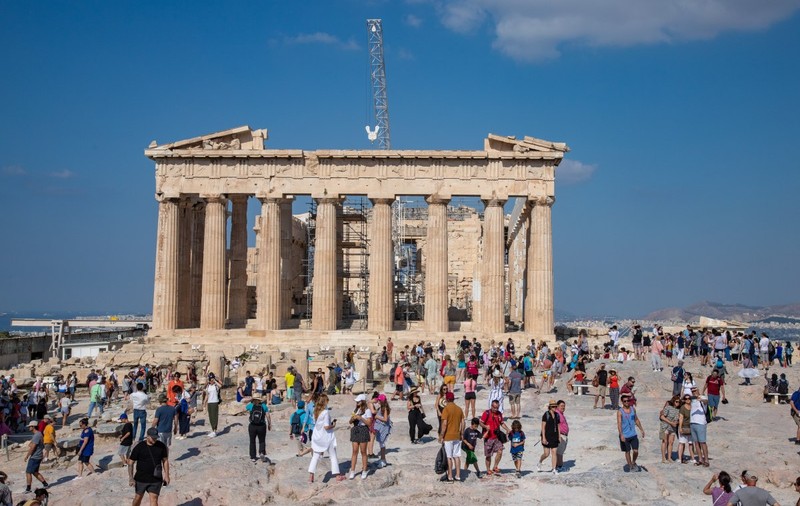 Avertizare de călătorie pentru Grecia transmisă de MAE: Caniculă și risc ridicat de incendii de vegetație
