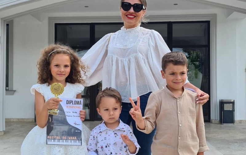 Ce spune Mirela Vaida despre al patrulea copil: „Hai să îl facem”. Prezentatoarea are doi băieți și o fetiță