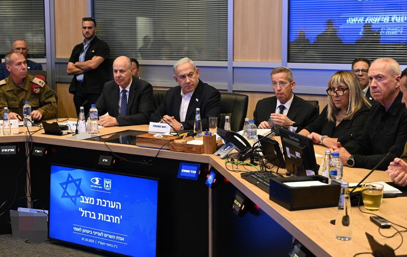 Netanyahu cere, în primul discurs după atacuri, formarea unui guvern de uniune naţională. "Atrocitățile Hamas nu au mai fost văzute de la atrocitățile ISIS încoace" | VIDEO