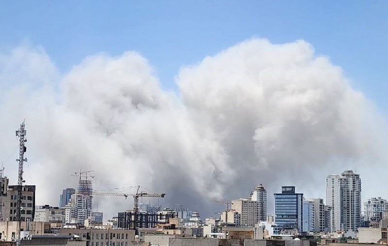 Război Israel-Iran, ziua 11. Israelul a bombardat ținte guvernamentale din Teheran: Iranul a atacat cea mai mare bază americană din Orientul Mijlociu/ Reacția lui Donald Trump