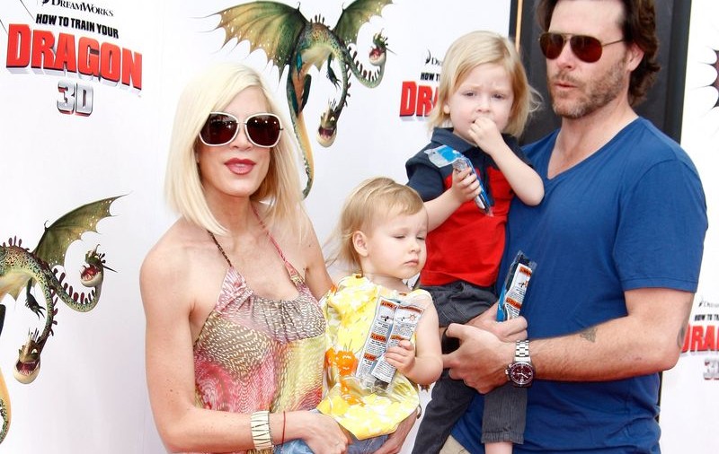 Tori Spelling şi Dean McDermott şi-au reînnoit jurămintele de căsătorie