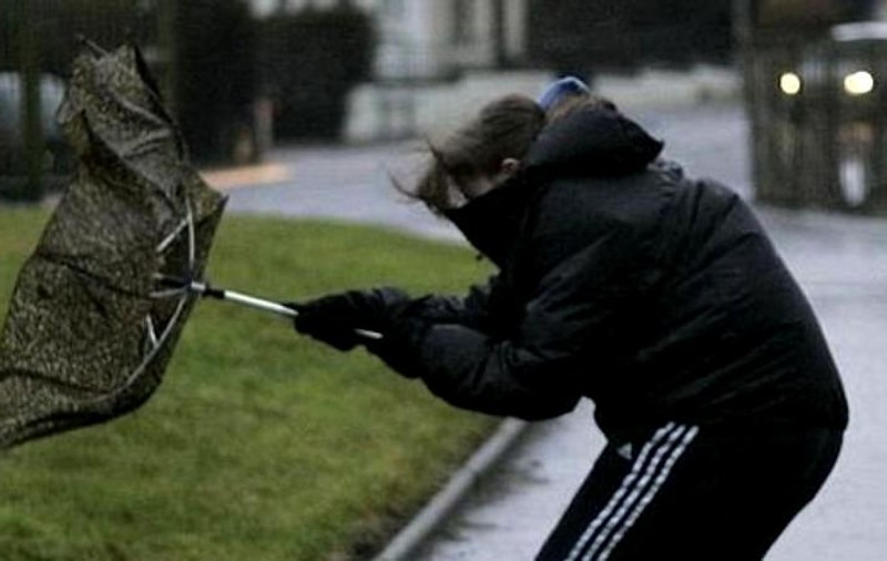 Cod galben de vânt în estul țării și la munte până în această seară