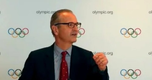 Michael Adams, nedumerit