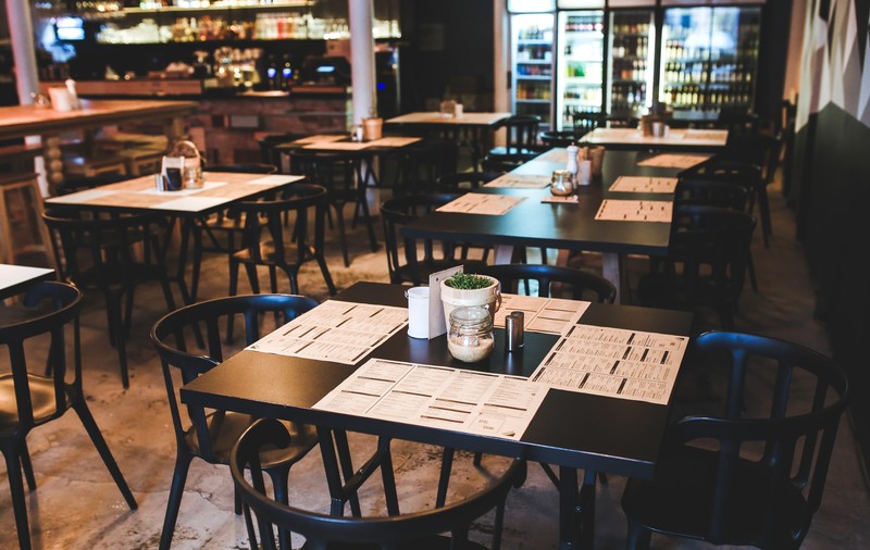 Locuitorii din Viena vor primi vouchere de la primărie să se ducă la cafenele și restaurante