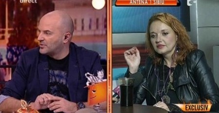Israela și presupusa amantă a soțului ei au fost invitate în direct la Antena 1, unde au pornit un scandal monstru