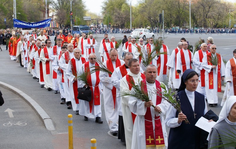 Sărbătoarea Floriilor în centrul Bucureștiului, pe 29 martie 2026: Programul și traseul procesiunii romano-catolice