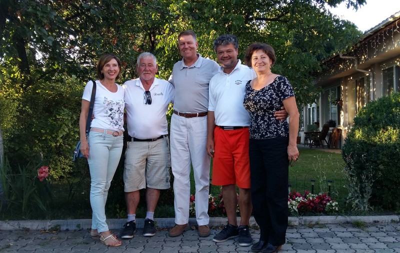 Președintele Iohannis și soția sa au vizitat un club de golf