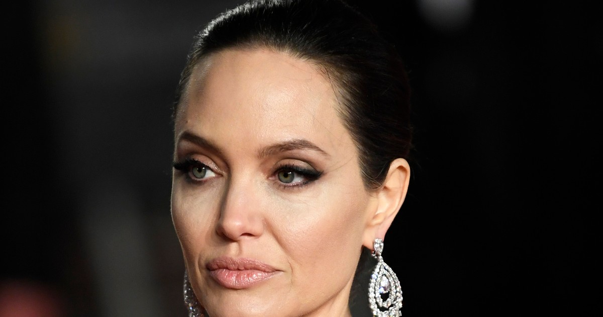 Angelina Jolie pă o absență de patru ani