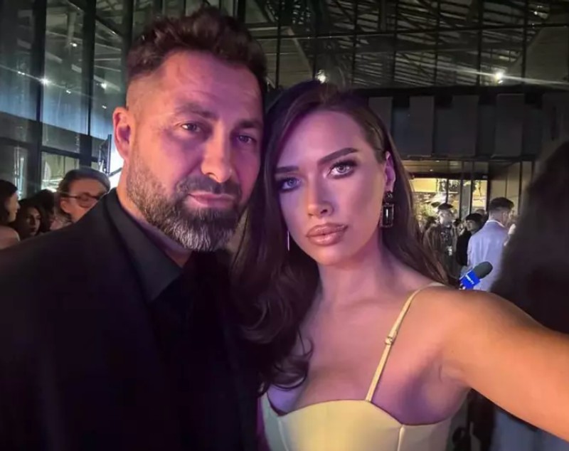 Cum s-au îmbrăcat vedetele la VIVA! Influencers Party 2024. Elena Gheorghe a făcut furori într-o rochie mini, iar Laura Cosoi într-una transparentă