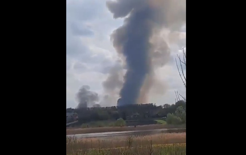 Incendiu la o instalație militară din Rusia, aflată la granița cu Ucraina. O persoană a fost rănită