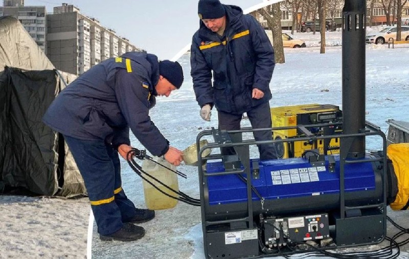 600.000 de oameni au părăsit deja Kievul, după ce au rămas fără apă și căldură din cauza bombardamentelor rușilor: „Cea mai grea iarnă din istorie”