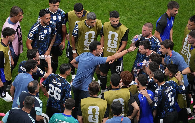 ARGENTINA. Arta de a ști să crezi și să câștigi chiar când totul pare pierdut. Messi și Scaloni, armele principale ale sud-americanilor