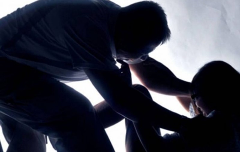 O elevă din Dâmbovița a reclamat că a fost agresată sexual de un profesor!