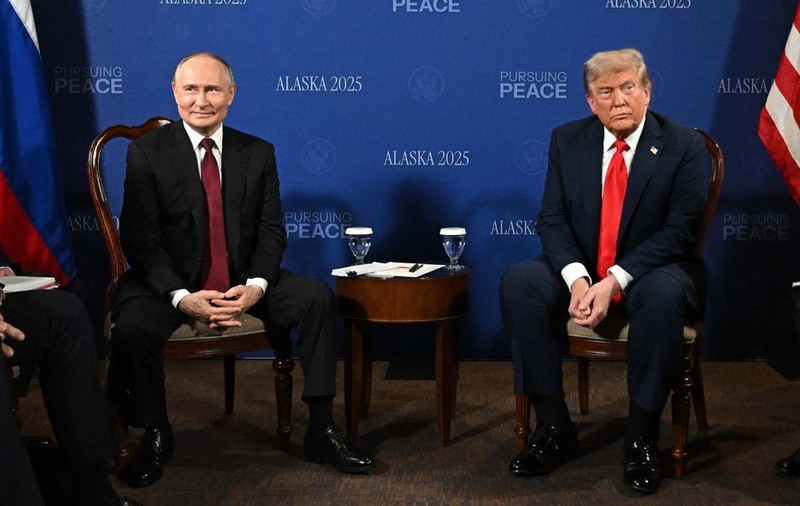 Donald Trump a recunoscut că a discutat cu Vladimir Putin despre schimburi teritoriale și garanții de securitate pentru Ucraina