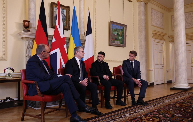 Discuţiile de la Downing Street reprezintă „un mic progres către pace”. Noile propuneri pentru încheierea războiului includ 20 de puncte, anunță Zelenski