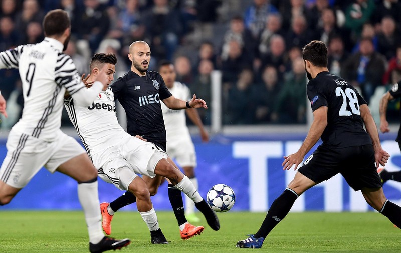 Liga Campionilor, optimi de finală, retur: Juventus - FC Porto 1-0. Dybala a marcat din penalty. Hațegan a eliminat un jucător de la oaspeți