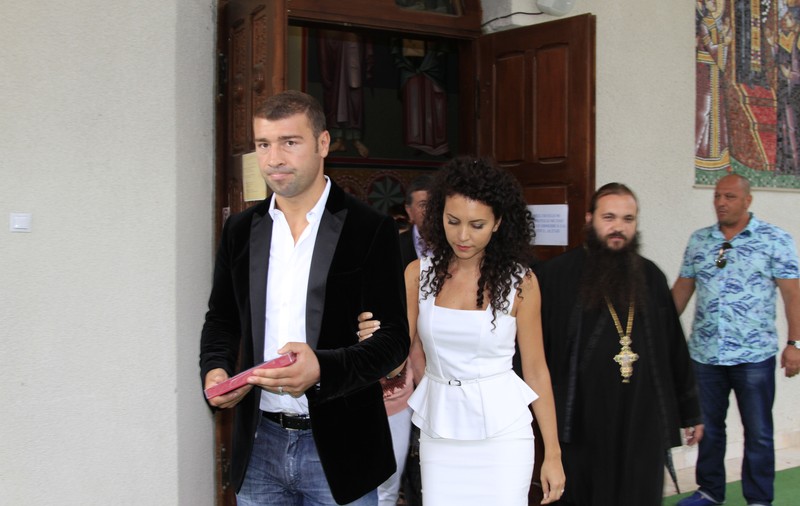 Lucian Bute şi-a botezat fetiţa. "A fost ceva emoţionant, mi-au dat lacrimile"