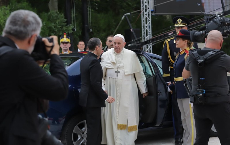 VIDEO | Papa Francisc, în primul său discurs în România: Suveranul Pontif vorbește despre milioanele de români care au emigrat!