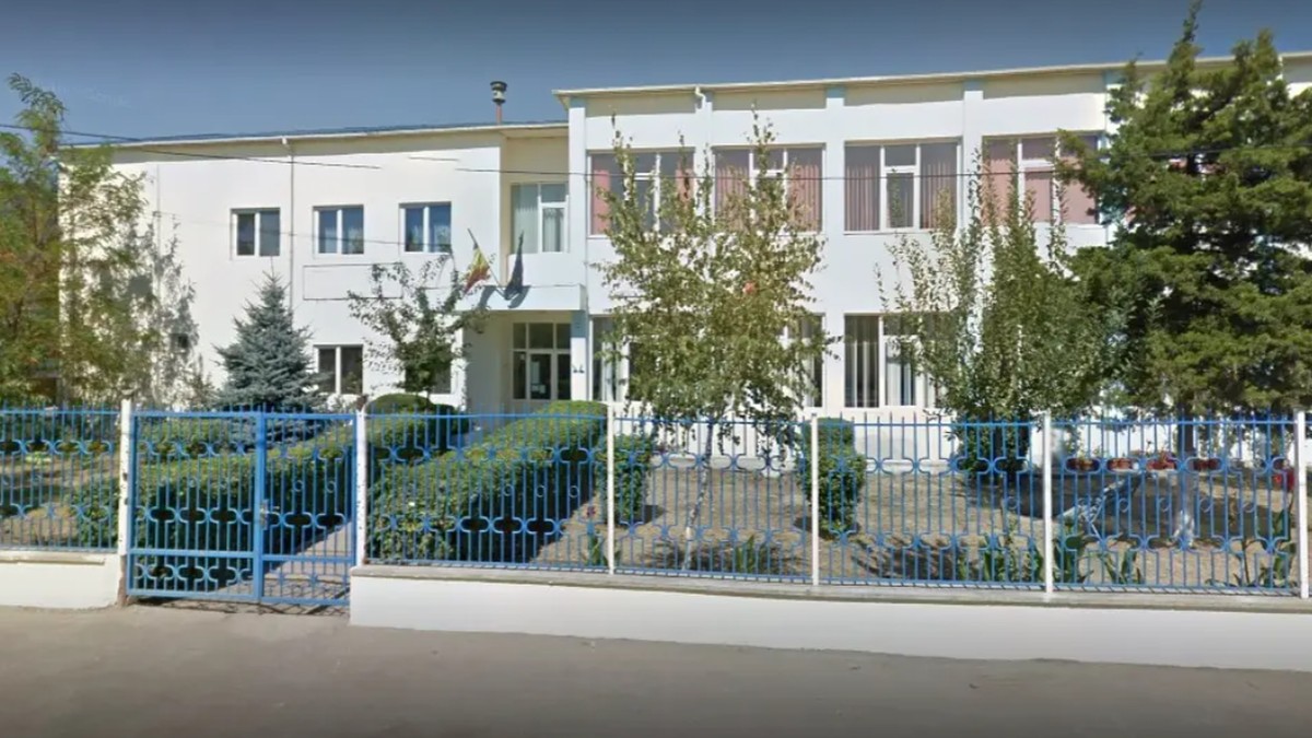Școala numărul 1 din Mangalia