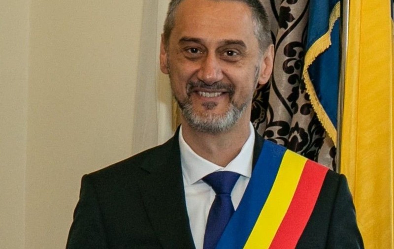Primarul liberal din Slatina va protesta împotriva șefului său, premierul Ilie Bolojan: „Dacă se adună 3 primari, sunt al 4-lea”