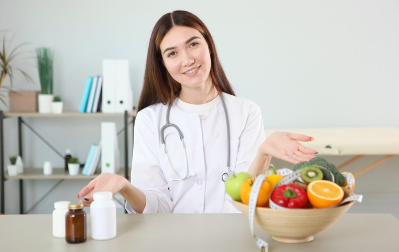 Care e diferența dintre un nutriționist și un dietetician