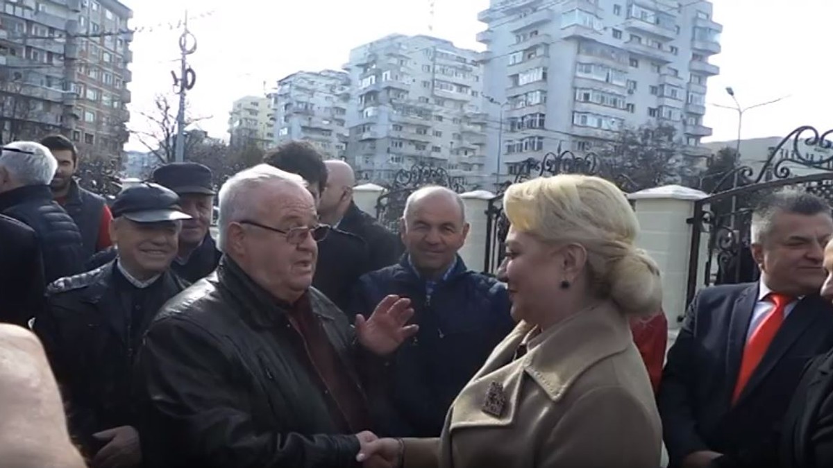 VIDEO Viorica Dăncilă, comparată cu Regina Maria la un miting electoral în Focșani