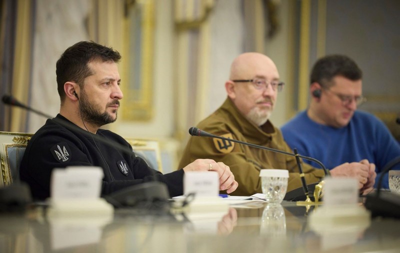 „Întrebarea este: unde sunt banii?”. Corupția devine o problemă tot mai mare pentru Ucraina, într-un moment decisiv al războiului