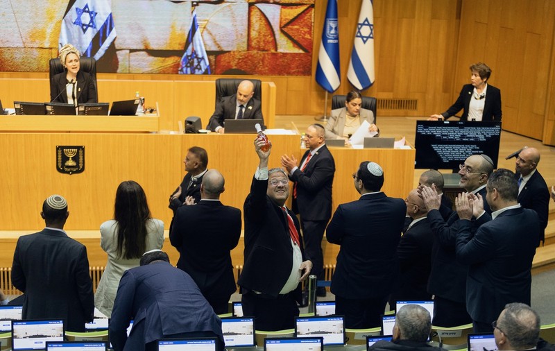 Israelul impune „pedeapsa cu moartea pentru teroriști”. Ministrul Itamar Ben-Gvir a desfăcut o șampanie, iar Hamas a cerut atacuri de răzbunare