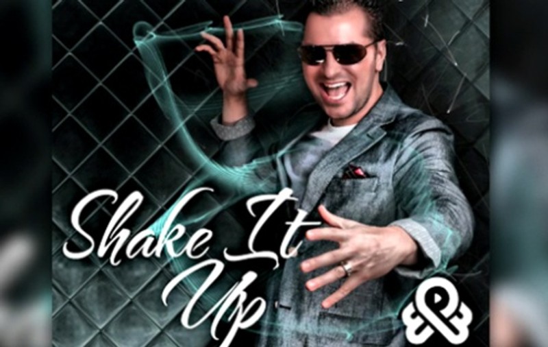 Bob Taylor a lansat pe Libertatea.ro videoclipul "Shake it up" | VIDEO