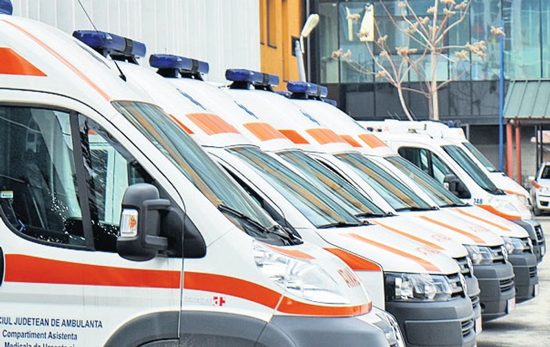 Au amendat ambulanţierii! Poliția și pompierii i-au «vânat» pe șoferii care transportă pacienți fără să folosească centuri de siguranță