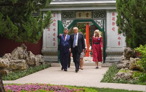 Donald Trump a fost primit de Xi Jinping la Zhongnanhai, locul unde puțini lideri străini ajung. Ce se ascunde în sediul păzit al conducerii Chinei