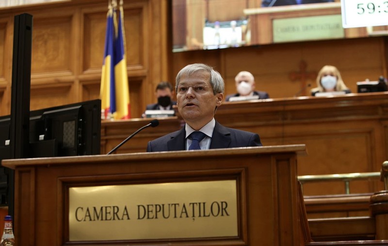 Rezultat fără surprize: Guvernul Cioloș a fost respins în Parlament. Criza politică, încă fără final