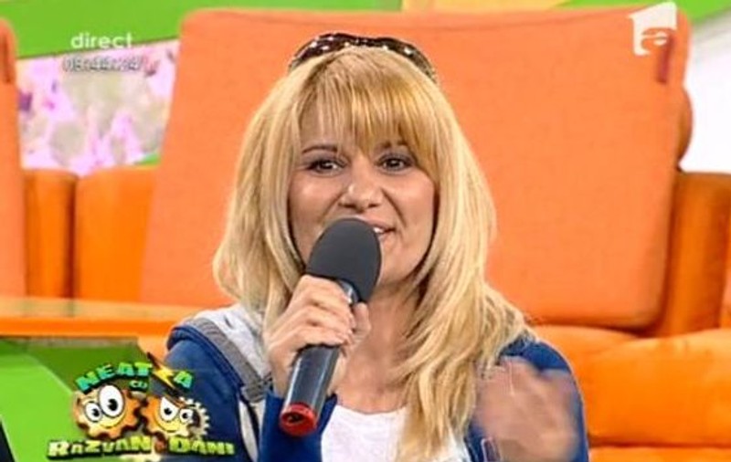 Nicola admite că stă toată ziua pe Facebook | VIDEO